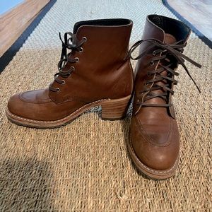 Womens Redwing heel Boots - size 7.5